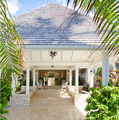 Entrance to Curtain Bluff