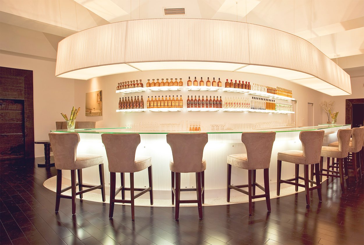Bar at Viceroy Sugar Beach