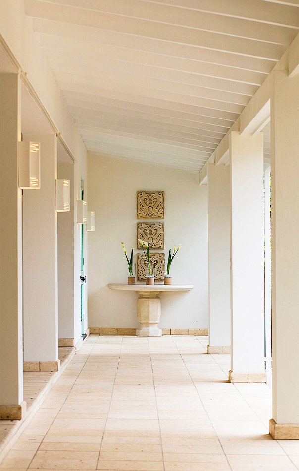 Jumby Bay Evangeline Hallway