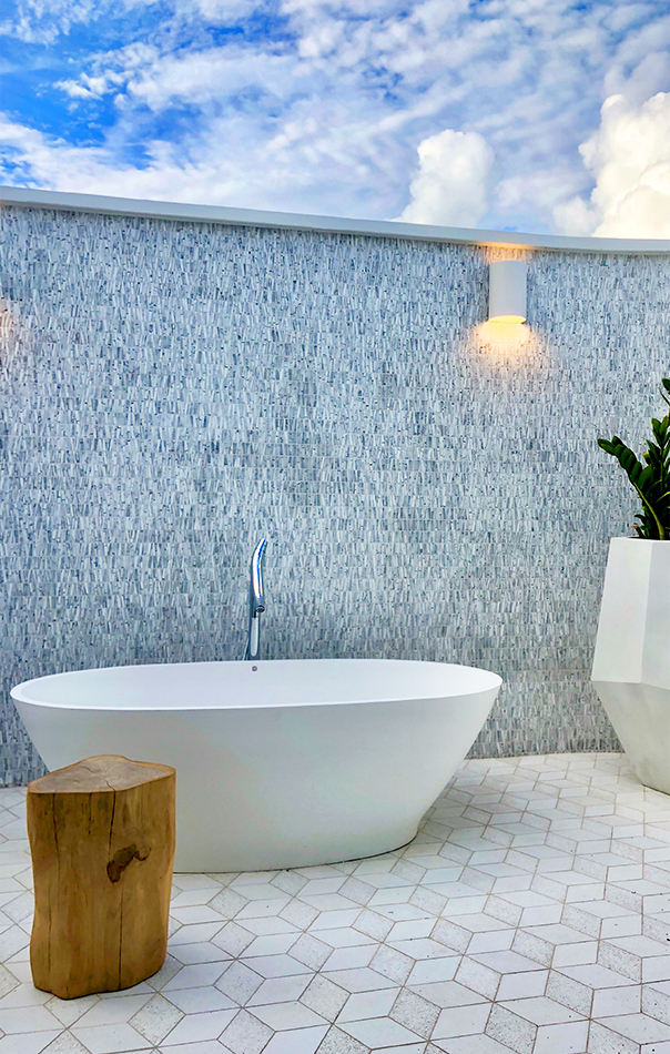 Jumby Bay Evangeline Outdoor Bathtub